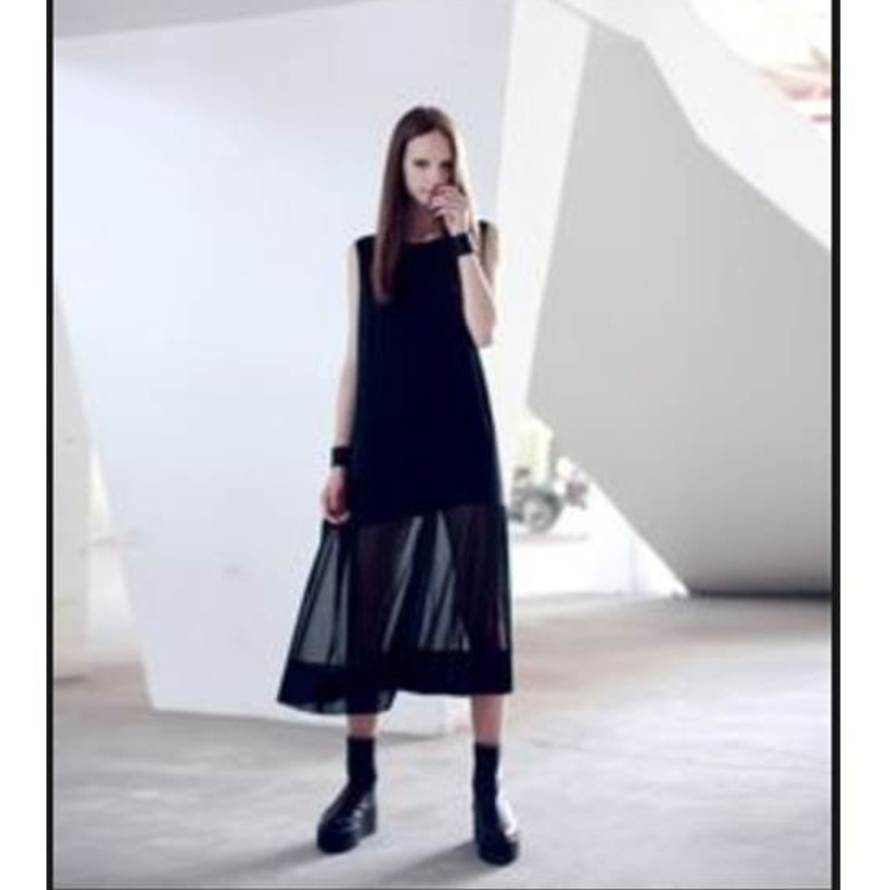 Sukiired Design Black Dress Size Small NWT